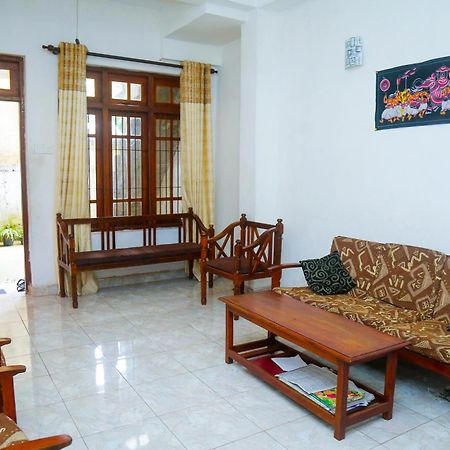 Nisansala Homestay Kandy Deiyannewela エクステリア 写真