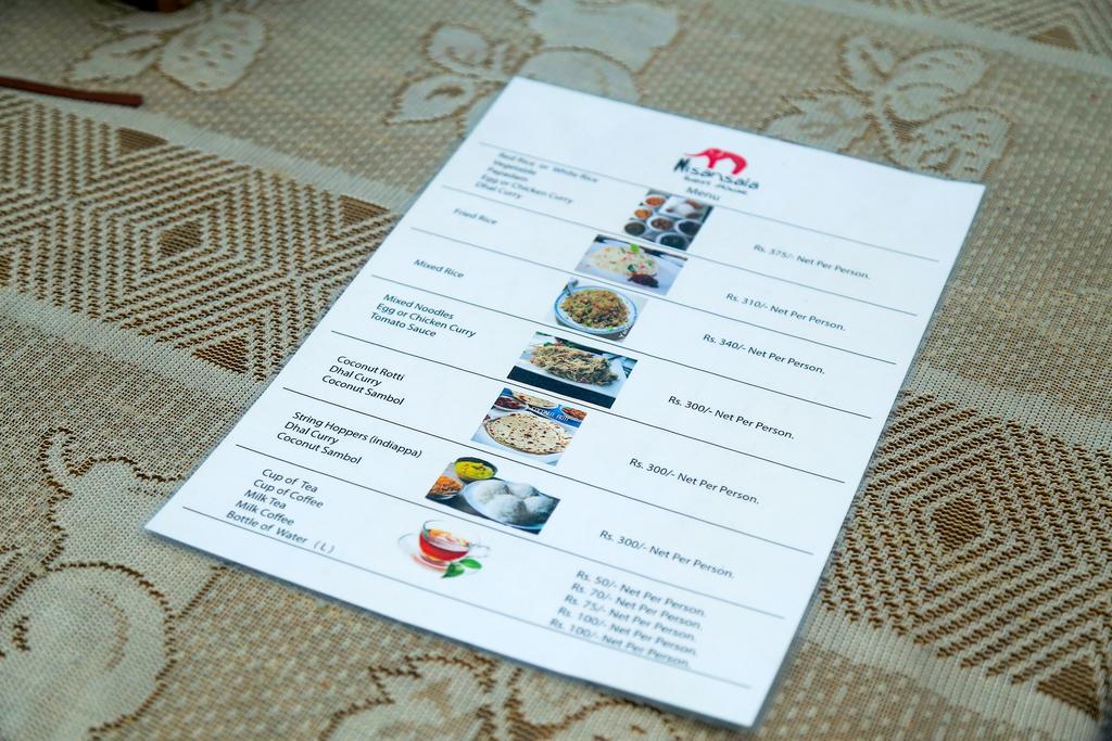 Nisansala Homestay Kandy Deiyannewela エクステリア 写真