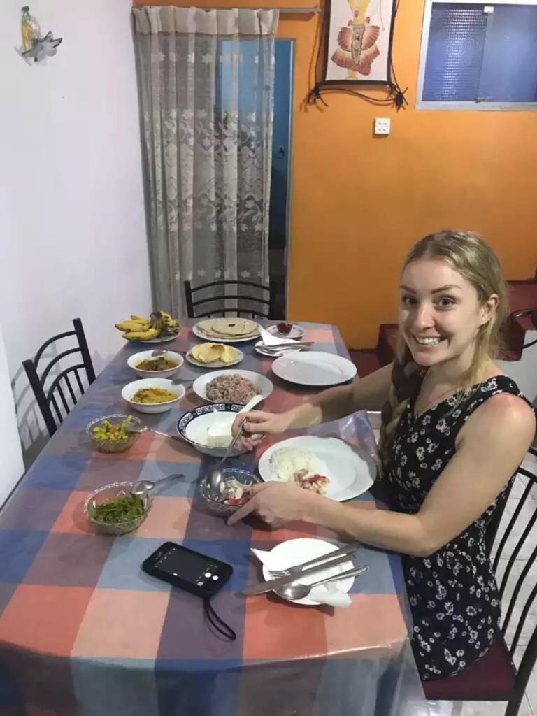 Nisansala Homestay Kandy Deiyannewela エクステリア 写真